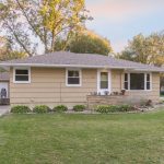 323 N. Redwood Drive, Mankato