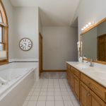 2133-peregrine-ln-32